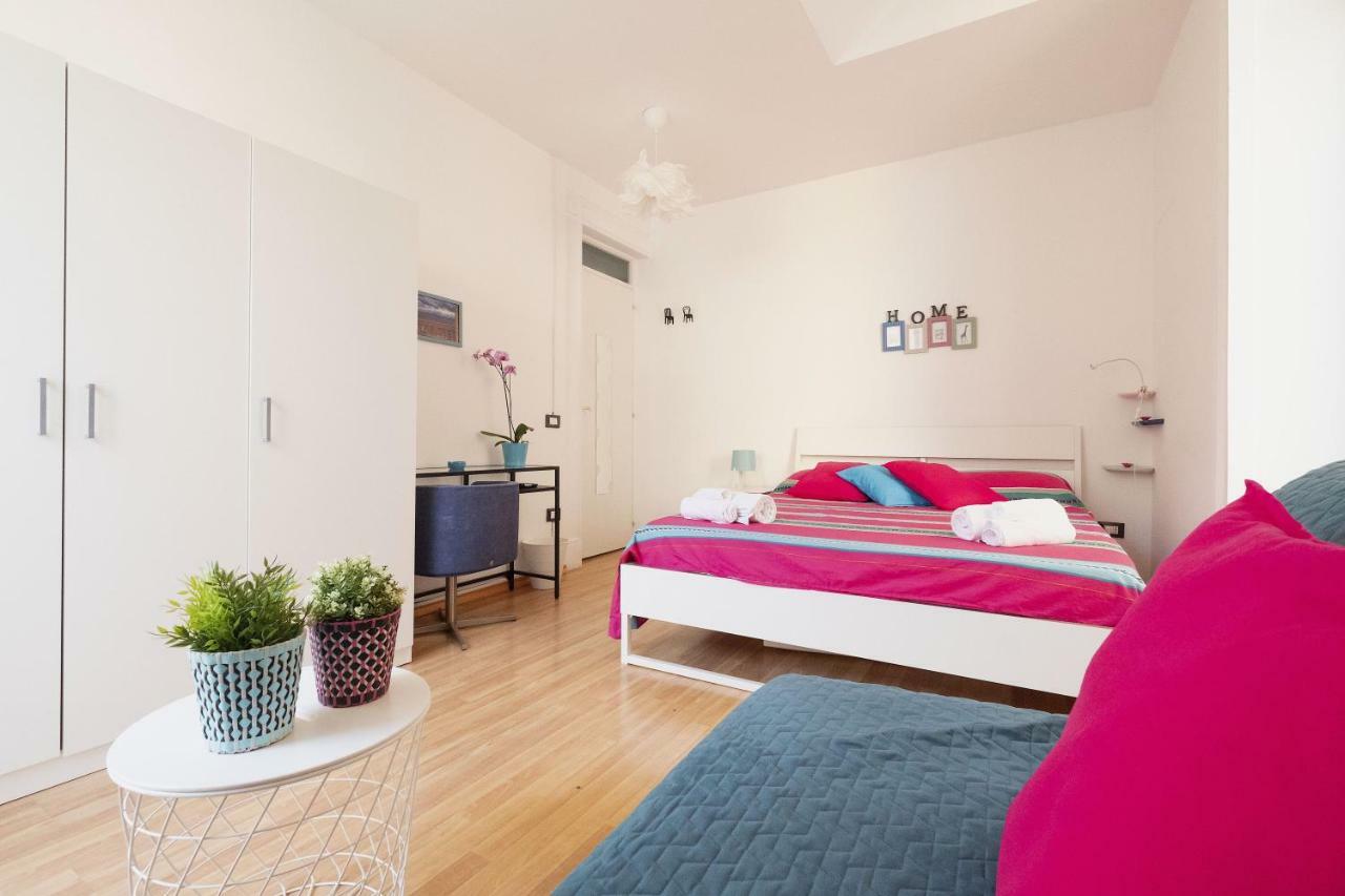 A Casa Di Giulia Hotel Наполи Екстериор снимка